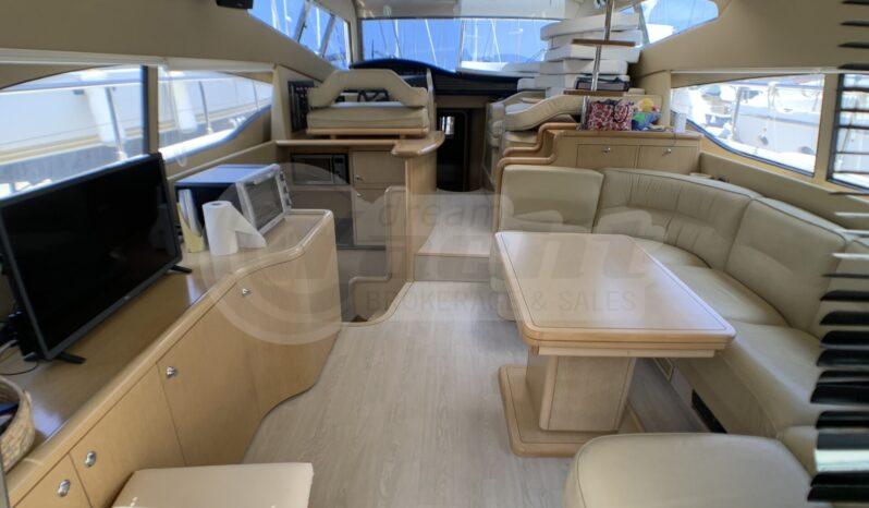 FERRETTI 530. full