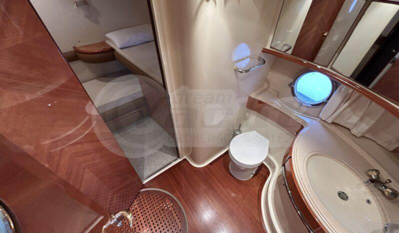 AZIMUT 68 PLUS. full